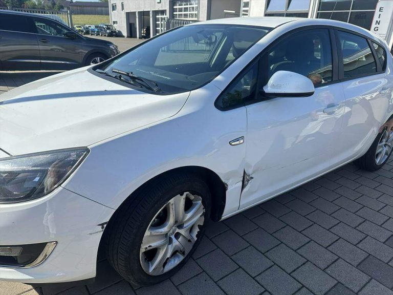 opel-astra- unfallreparartur-gebrauchte-teile